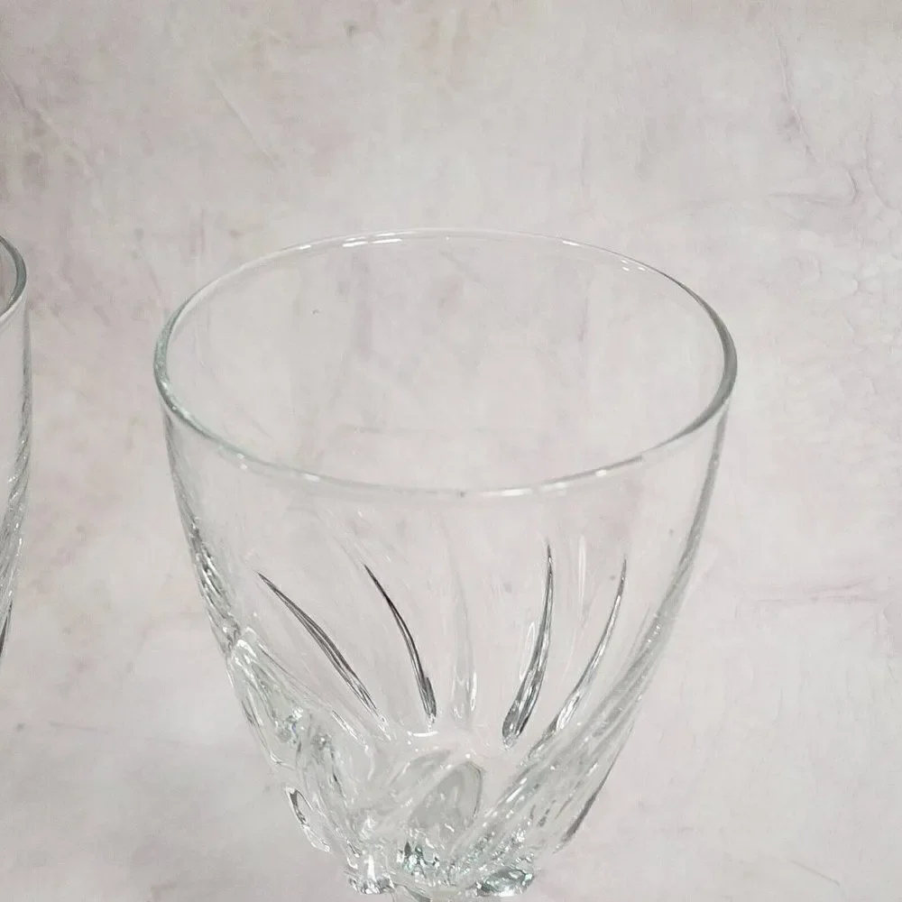 2 Vintage Luminarc Crystal‎ Wine Goblets Glasses 7